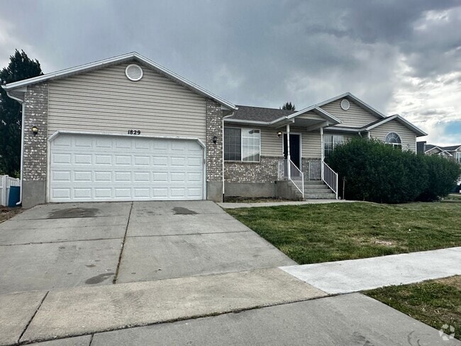 Building Photo - Great Home Available in Lehi!