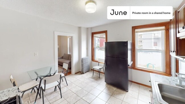 Photo - Room in Shared 4 bed/1 bath home Unit B