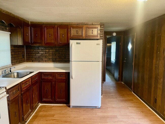 Photo - Two bedroom mobile home in peaceful countr...