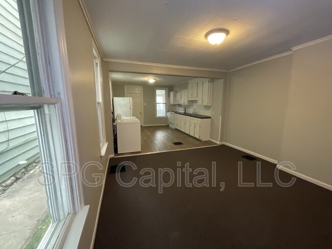 Photo - 556 S Second St