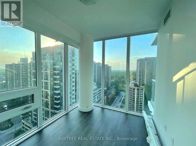 Photo - 99 Broadway Ave Unité 3410 Nt