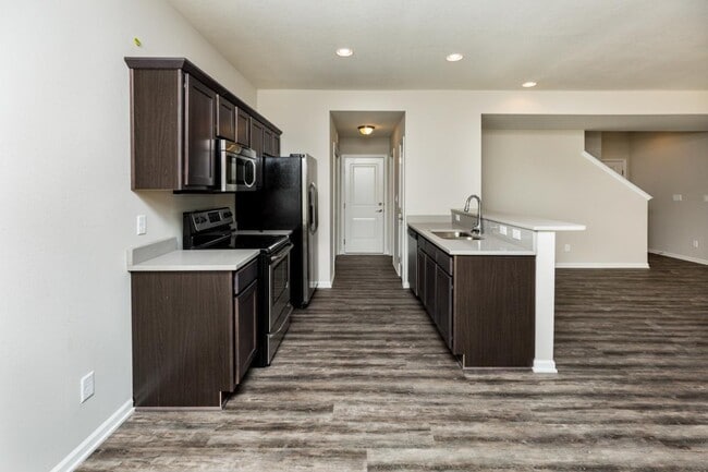 Photo - 901 SE 10th Ln