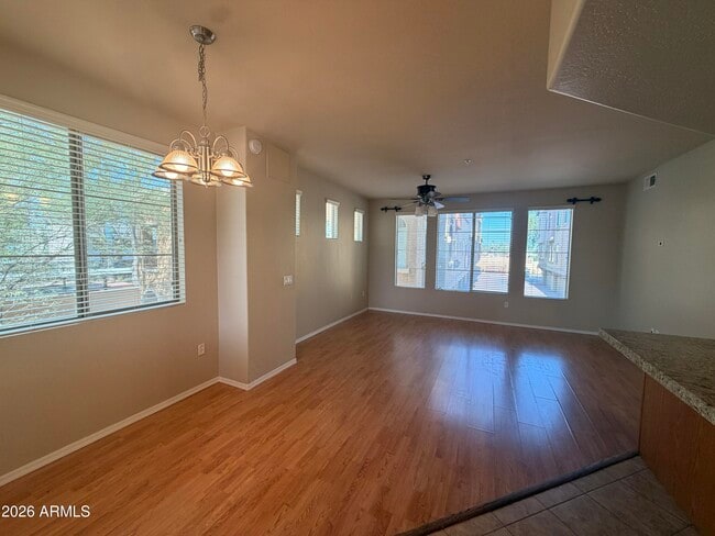 Photo - 3250 W Greenway Rd