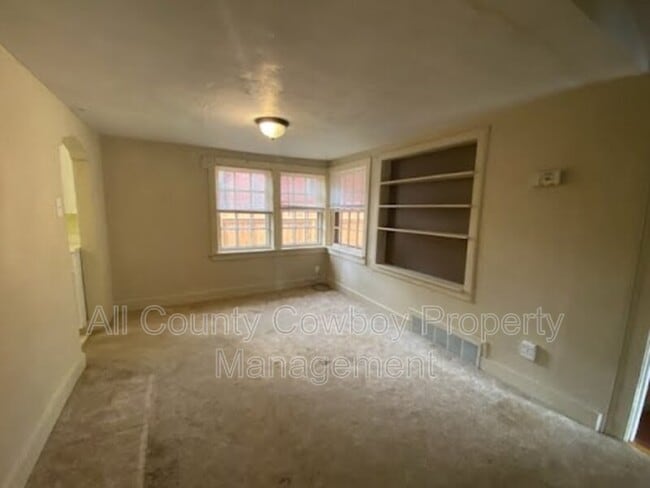 Photo - 706 S 16th St