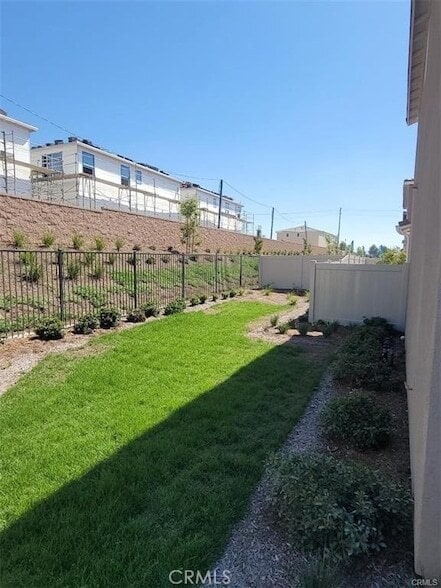 Photo - 2058 Bergamot St