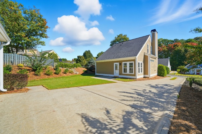 Photo - 202 Evergreen Trce