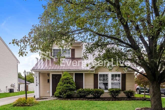 Building Photo - 1228 Sunset Dr