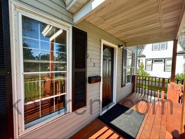 Photo - 912 2nd Ave NE
