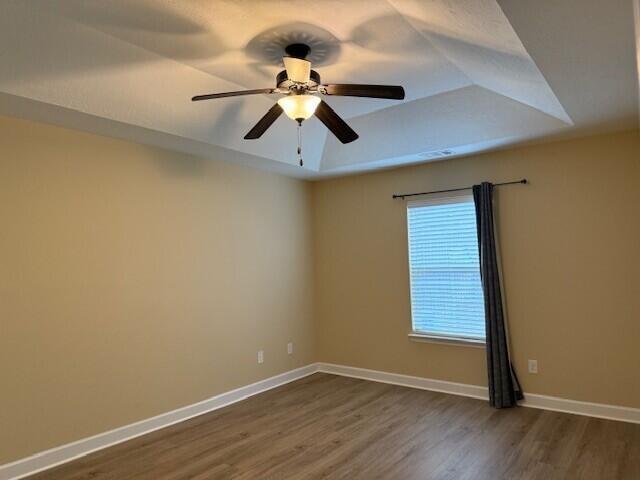 Photo - 104 York Way