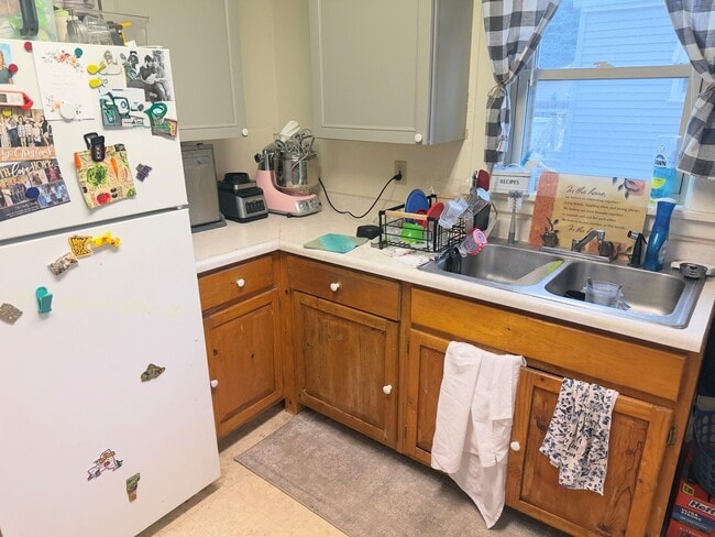 Photo - 719 8th Ave