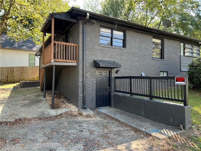 Photo - 1215 Westview Dr SW