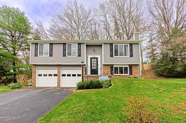 Photo - 9705 Locust Hill Dr