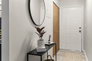 1-bed Renovated Entryway