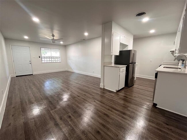Photo - 2308 Alta Vista Ave