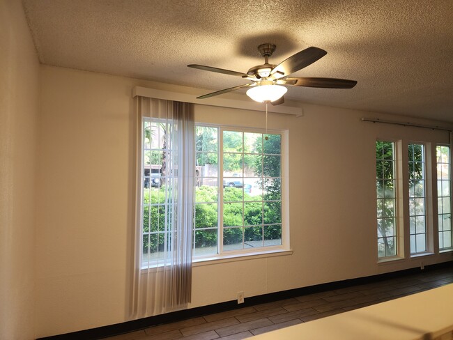 1305 Grant St Unit 1