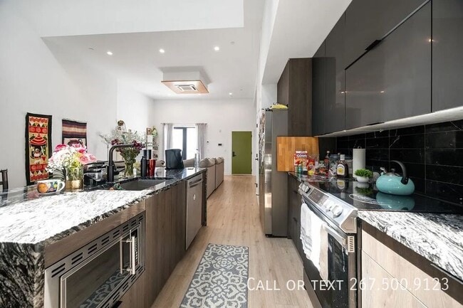 Photo - 1306 N Front St Unit 4F