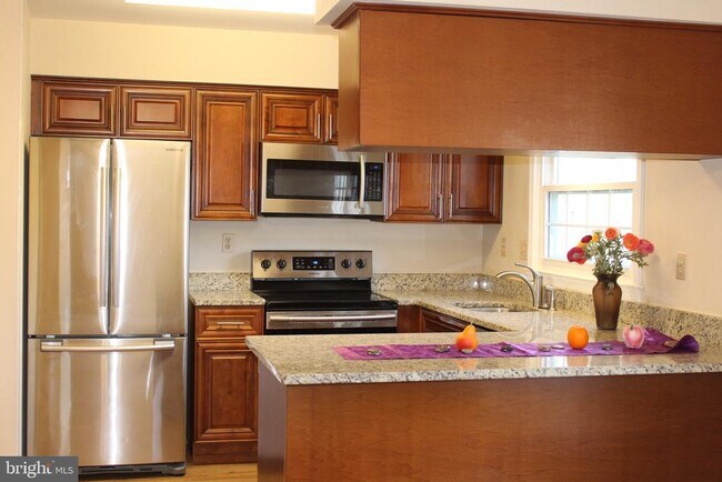 Photo - 642 Concerto Ln