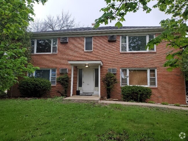 Building Photo - 1301 Jewel Ct Unit 1301 Jewel Ct #3 Rental