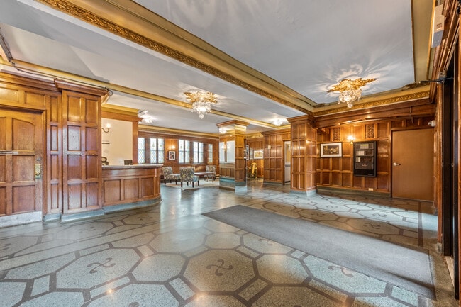 1100 North Lasalle