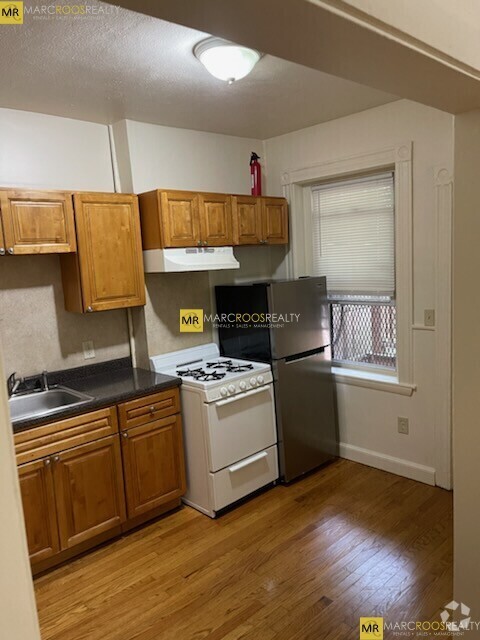 Building Photo - 752 Huntington Ave Unit #2 Rental