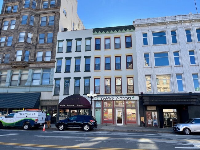 Photo - 108 W Washington St Unit A