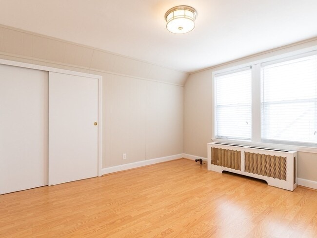 Bedroom2 - 15 Russell Rd Unit 2