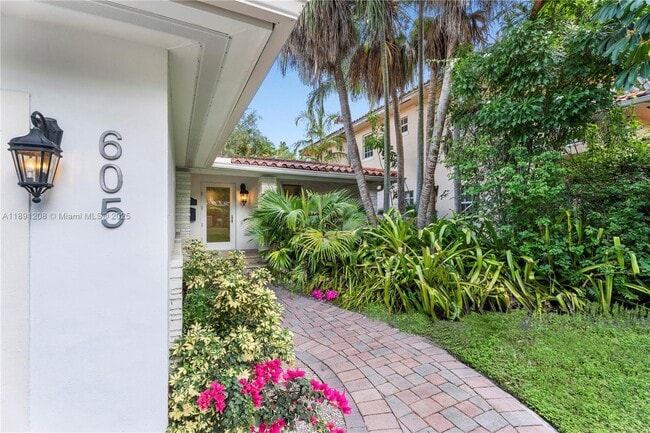 Photo - 605 Altara Ave