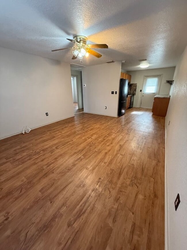 Photo - 1517 S Taylor Rd