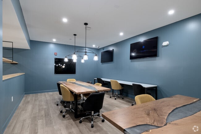 CENTRO COMUNITARIO - Paloma Kent