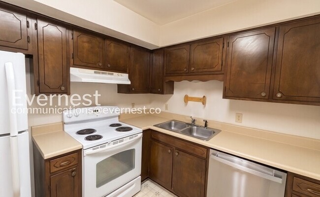 Photo - 8831 Millard Lee Ln