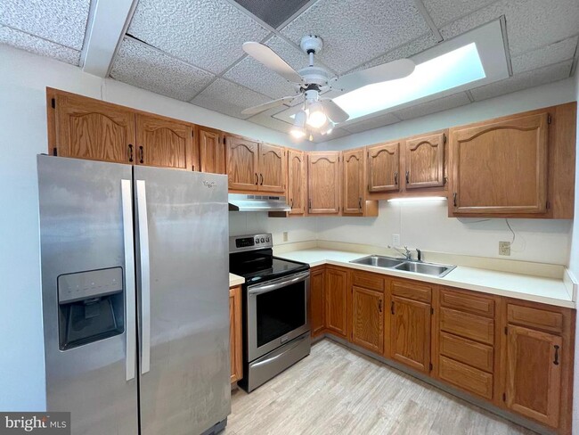 Photo - 22322 Greenview Pkwy Unit A