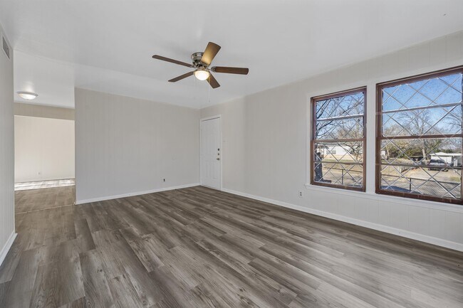 Photo - 1402 Chico Ct