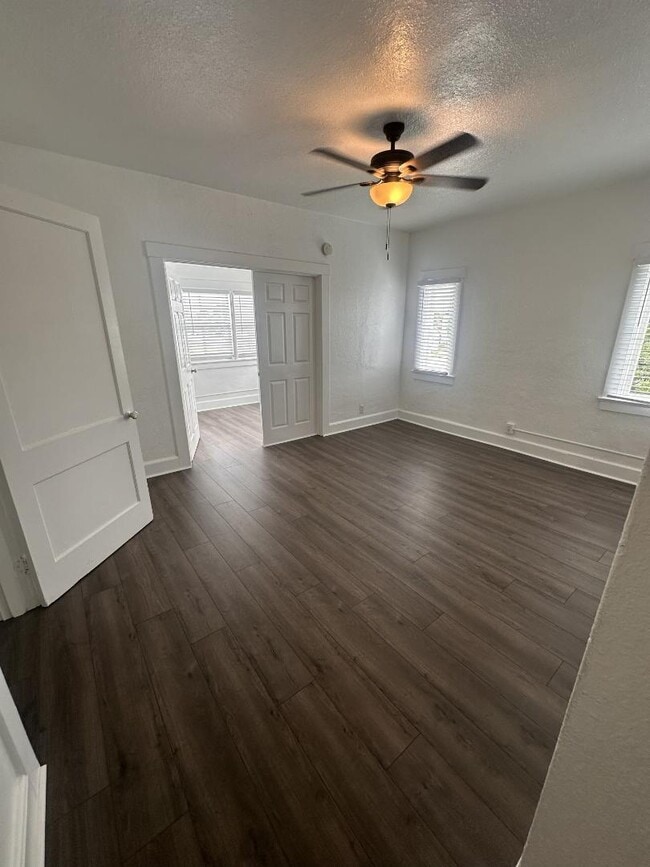 Photo - 215 S Seacrest Blvd