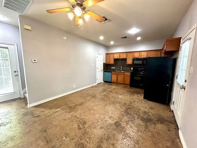 408 Nelray Blvd
