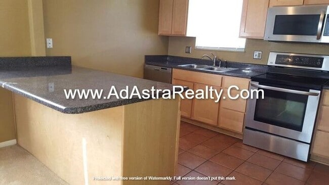 Photo - Beautiful Remodeled South KCMO Townhome-Av...