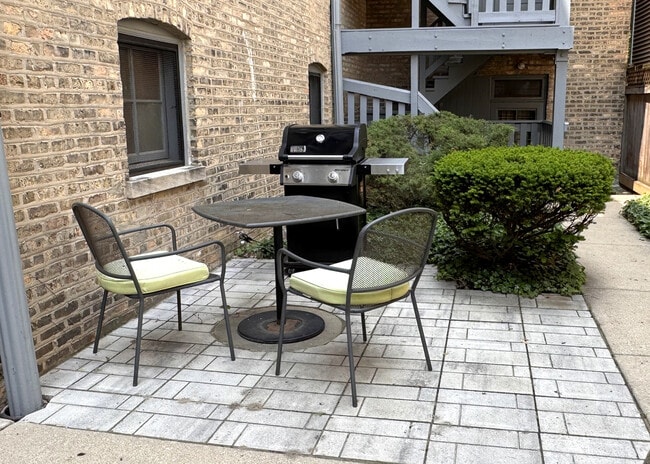 Gas Grill Patio Area - North Wolcott Ave