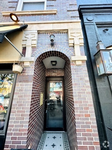 Building Photo - 5350 N Broadway St Unit 3 Rental