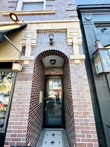 Photo - 5350 N Broadway St Apartments Unit 3