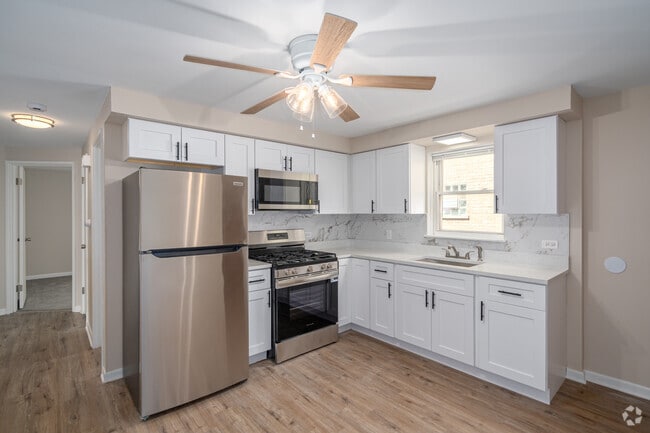 Interior Photo - 6946 W 65th St