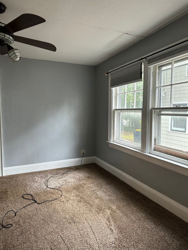 Photo - 5 Beverly Ave Unidad 5 Beverly Ave Lower