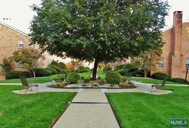522 Maple Ave B5  