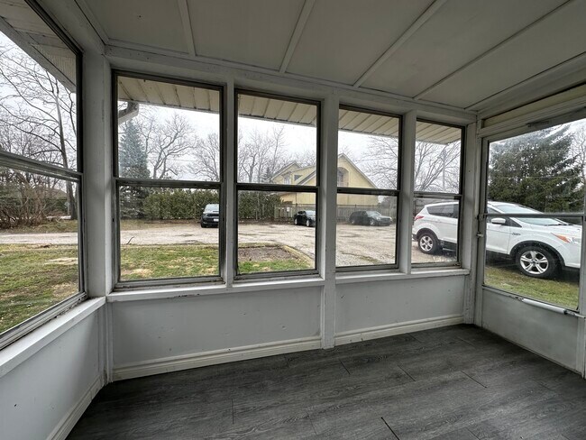 Photo - Charming Cottage-Like Belle River Home