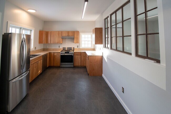 Photo - Wisteria, LLC Unit B