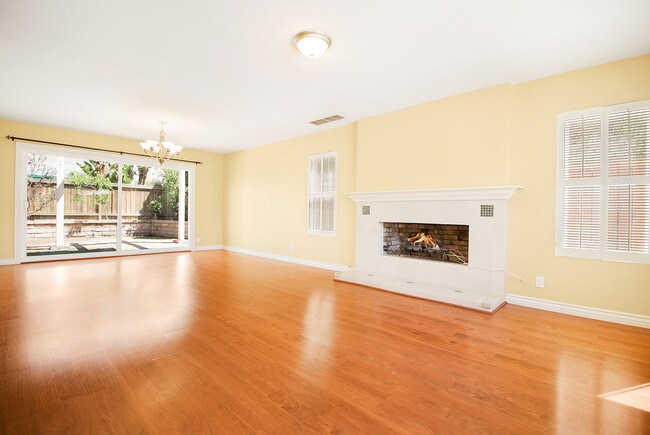 Photo - 8 Hopkins St