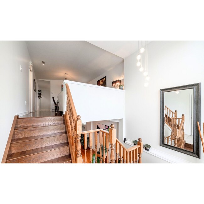 Photo - 1595 Benjamin Dr