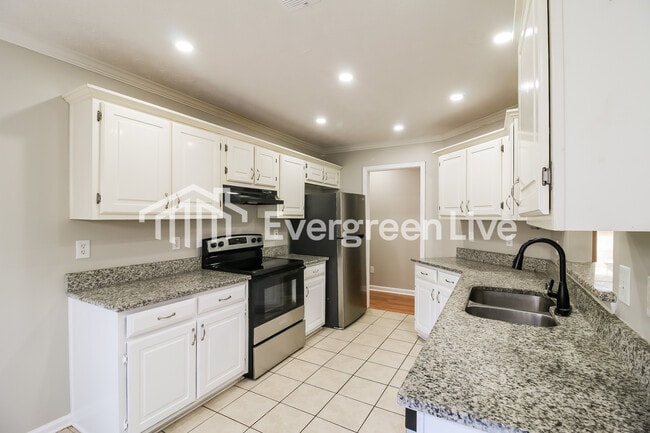 Photo - 365 Wynbrook Dr