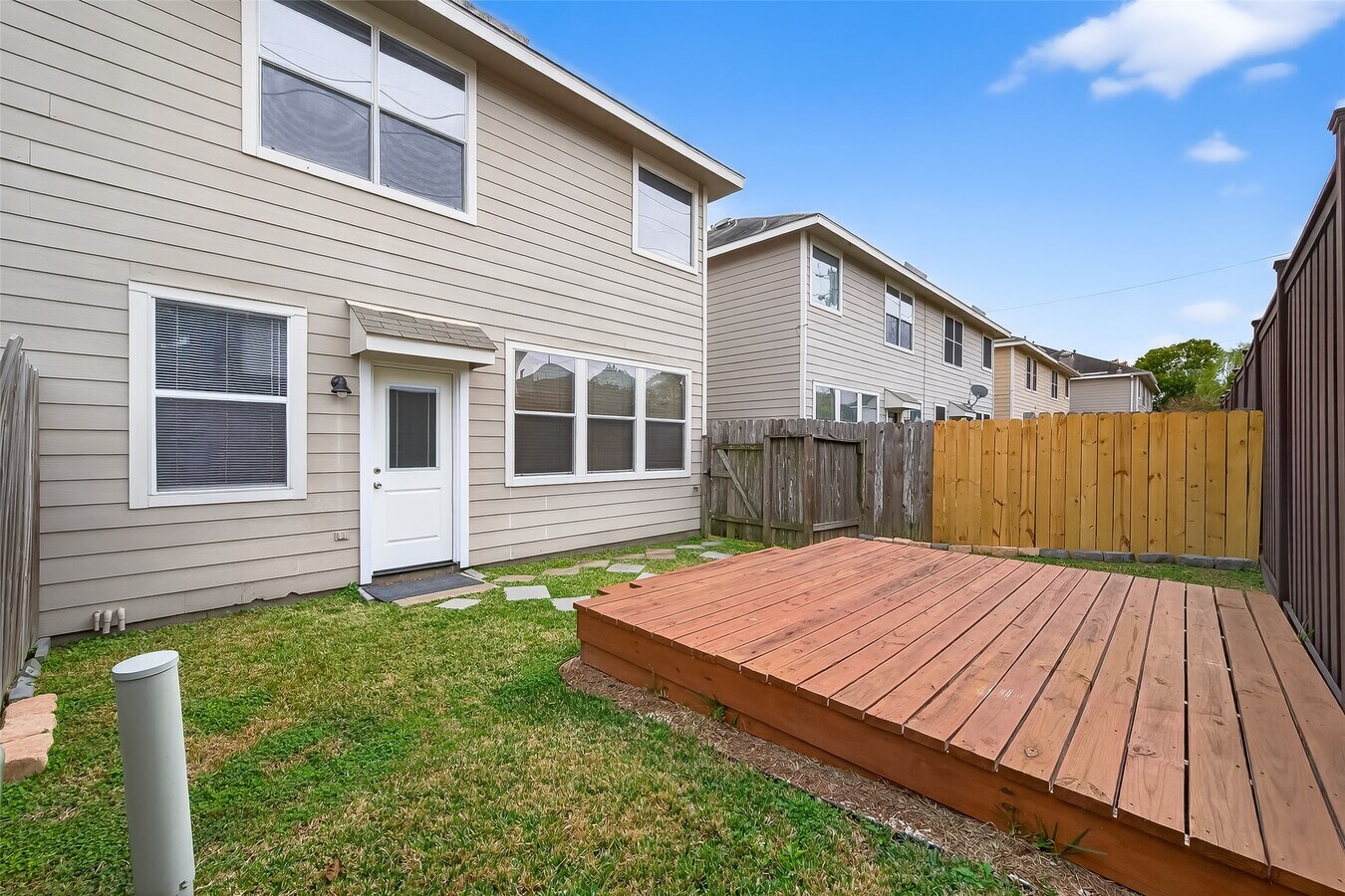 Photo - 6127 Morningshire Ln