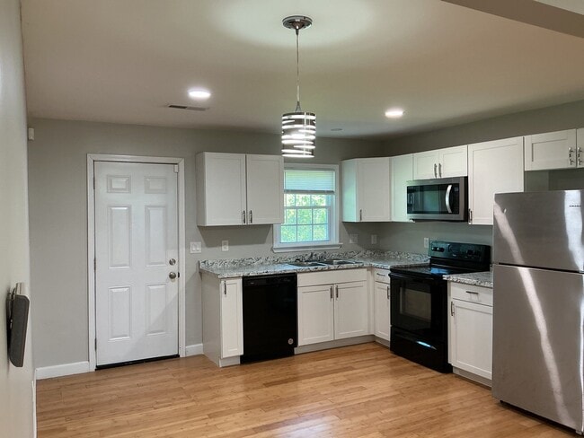 799 Rushmeade Rd Unit R