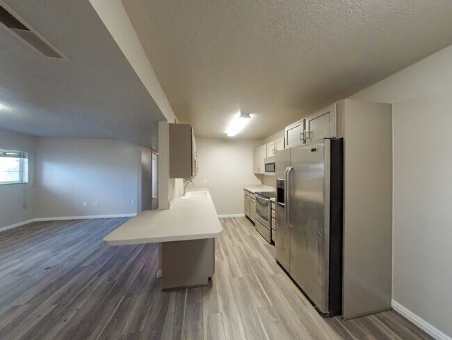 Photo - Snow-J Unit 1336 N 1230 W