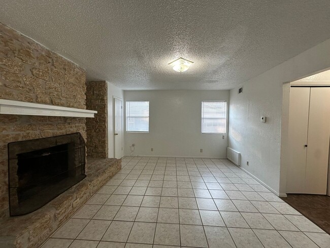 Photo - 9019 Sawtooth Ln Unit A